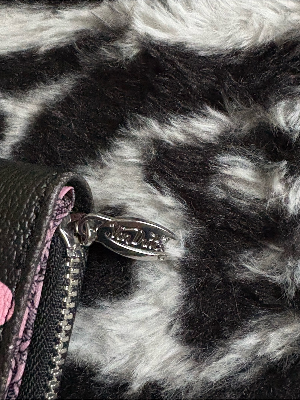 pink VonDutch wallet - Picture 4 of 7